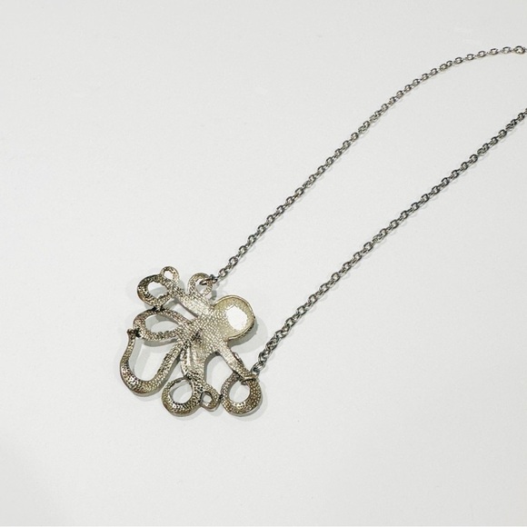 Silver Tone Octopus Necklace - Picture 4 of 4